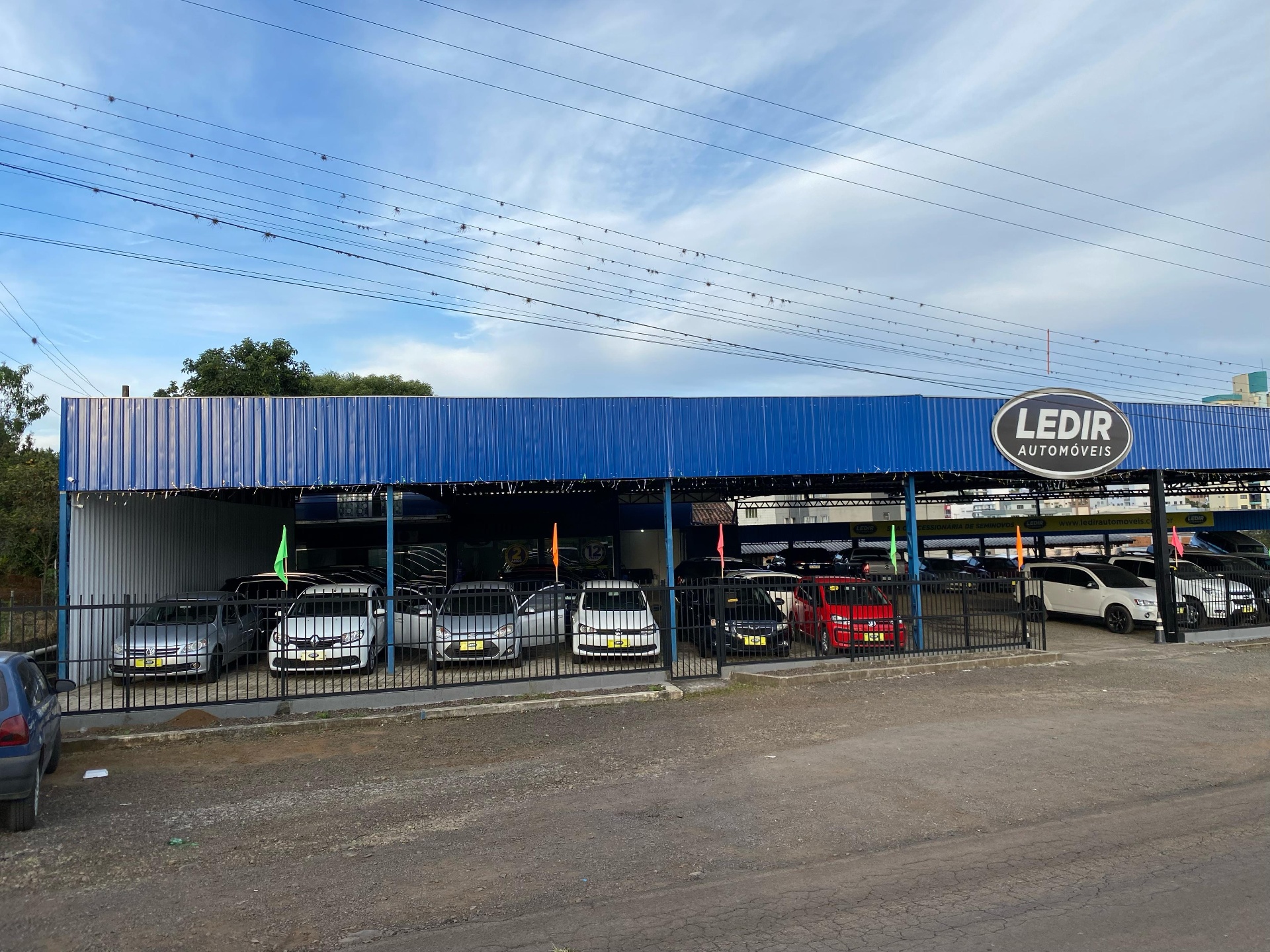 Ledir Automóveis - fachada 1